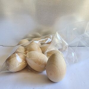 Smooth wood standing wood eggs  for crafts crafting painting 2.5" lot of 12